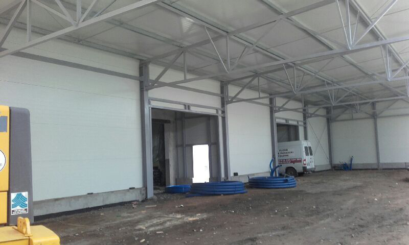 hala produkcyjna Dobrzany konstrukcja stalowa wewnątrz 1