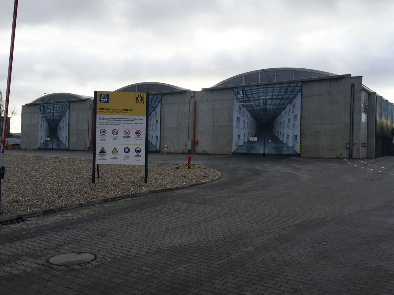 hala składowisko materiałów sypkich Szczecin zewnątrz 2