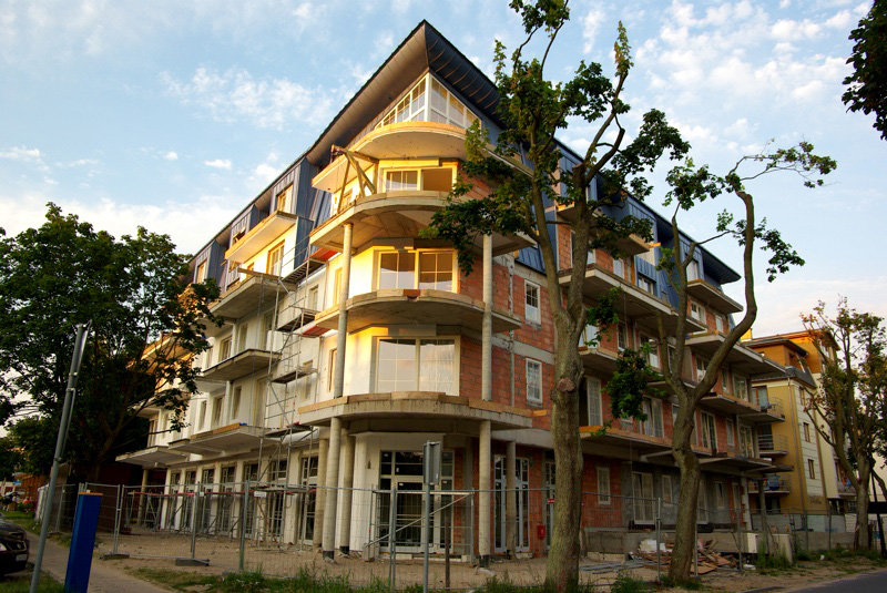 apartamentowiec Monika Świnoujście prace wykończeniowe