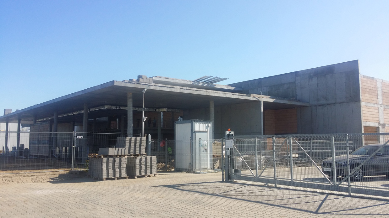 salon samochodowy BMW Gorzów Wielkopolski brama 2