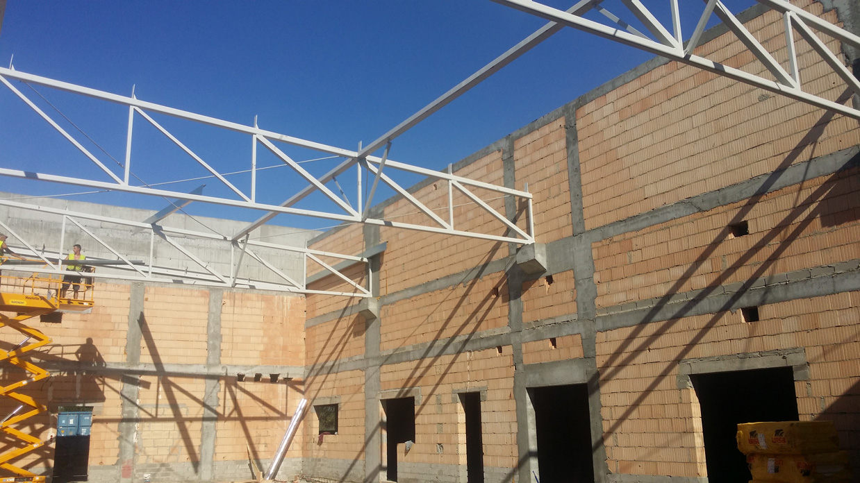 salon samochodowy BMW Gorzów Wielkopolski ściany 4