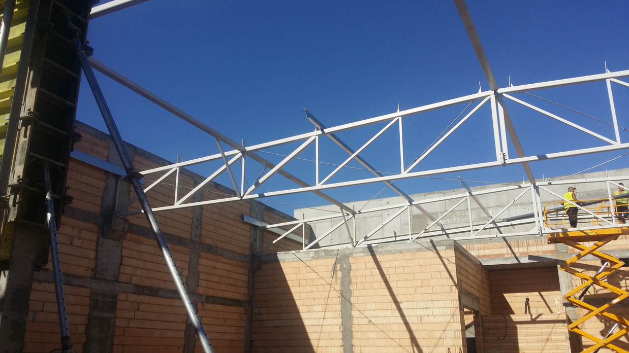 salon samochodowy BMW Gorzów Wielkopolski konstrukcja sufit 1